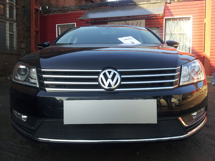 Сетка защитная в бампер Standart черный Strelka Volkswagen Passat B7 2010-2015 no.6571