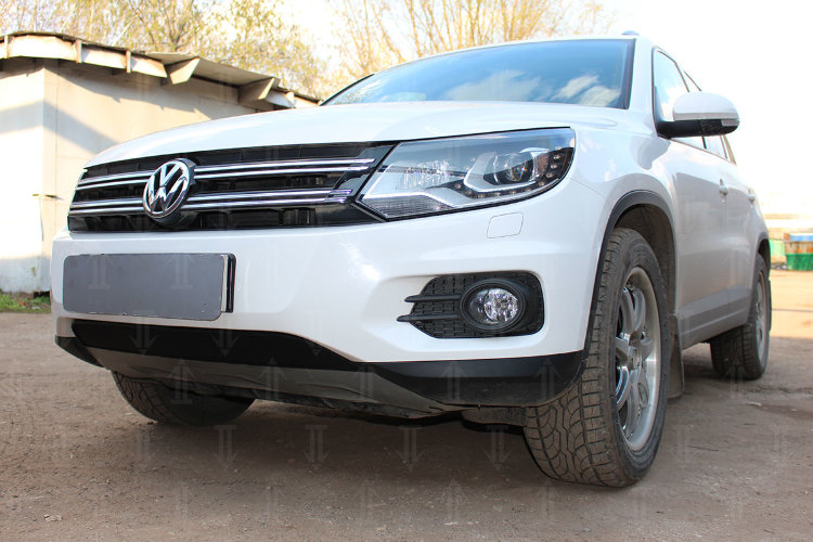 Сетка защитная в бампер Standart черный Strelka Volkswagen Tiguan I 2008-2016 no.6601