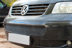 Сетка защитная в бампер Standart черный Strelka Volkswagen Transporter T5 2003-2015 ― Auto-Clover