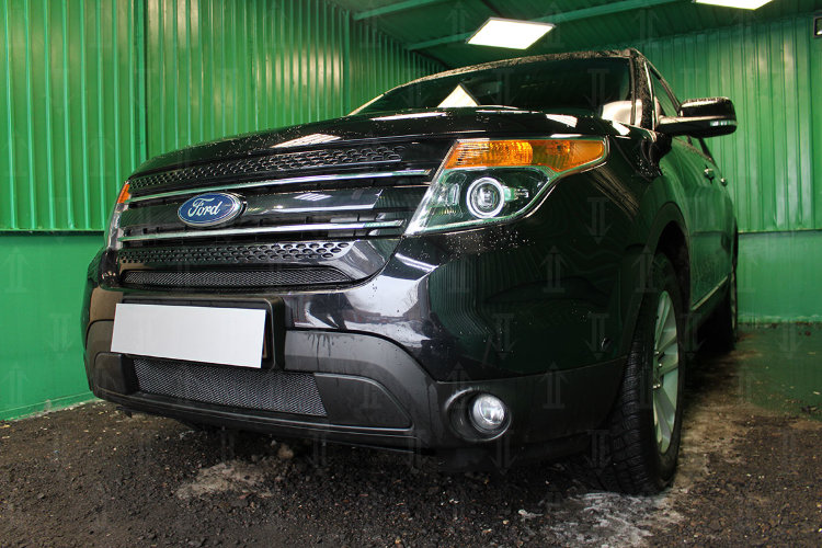 Сетка защитная в бампер Standart черный Strelka Ford Explorer 2011-2019 no.6671