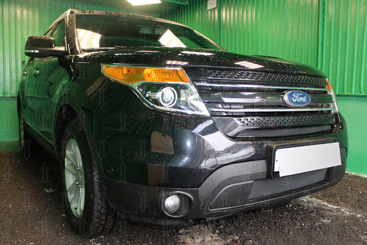 Сетка защитная в бампер Standart черный Strelka Ford Explorer 2011-2019 no.6671