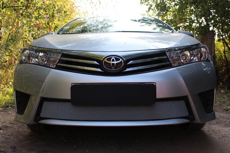 Сетка защитная в бампер Standart хром Strelka Toyota Corolla 2013-2019 no.5793