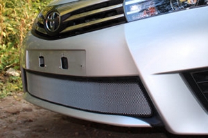 Сетка защитная в бампер Standart хром Strelka Toyota Corolla 2013-2019 ― Auto-Clover