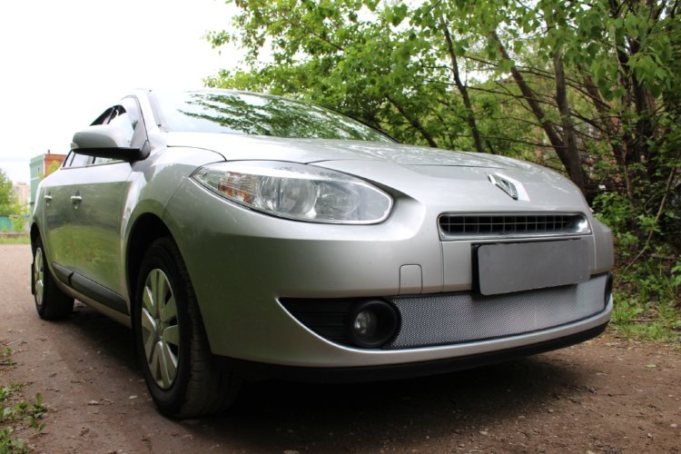 Сетка защитная в бампер Standart хром Strelka Renault Fluence 2010-2019 13451