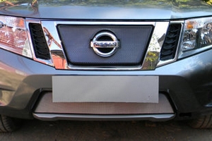 Сетка защитная в бампер Standart хром Strelka Nissan Terrano 2014-2019 ― Auto-Clover