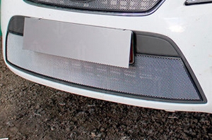 Сетка защитная в бампер Standart хром Strelka Ford Mondeo IV 2007-2014 ― Auto-Clover
