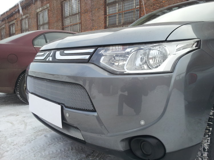 Сетка защитная в бампер Standart хром Strelka Mitsubishi Outlander III 2013-2019 no.6284