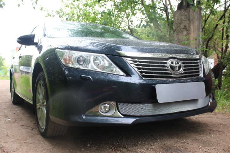 Сетка защитная в бампер Standart хром Strelka Toyota Camry 2011-2017 no.6331