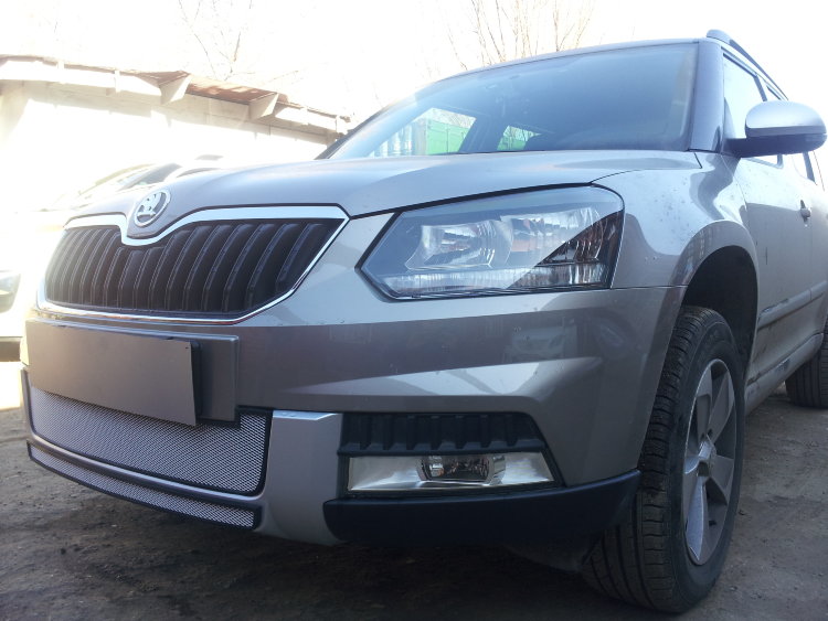 Сетка защитная в бампер Standart хром Strelka Skoda Yeti 2010-2019 12916