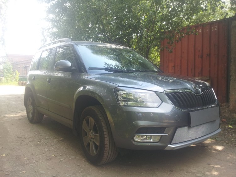 Сетка защитная в бампер Standart хром Strelka Skoda Yeti 2010-2019 no.6394