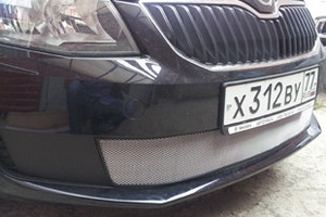 Сетка защитная в бампер Standart хром Strelka Skoda Octavia III 2013-2019 ― Auto-Clover