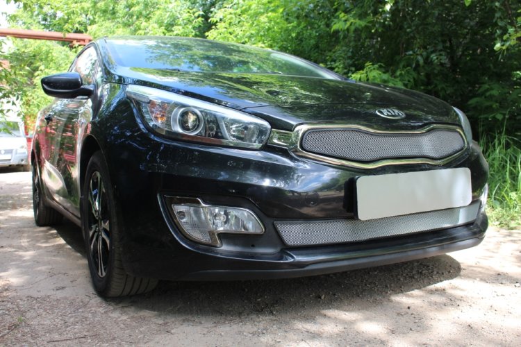 Сетка защитная в бампер Standart хром Strelka KIA Ceed 2012-2018 12571