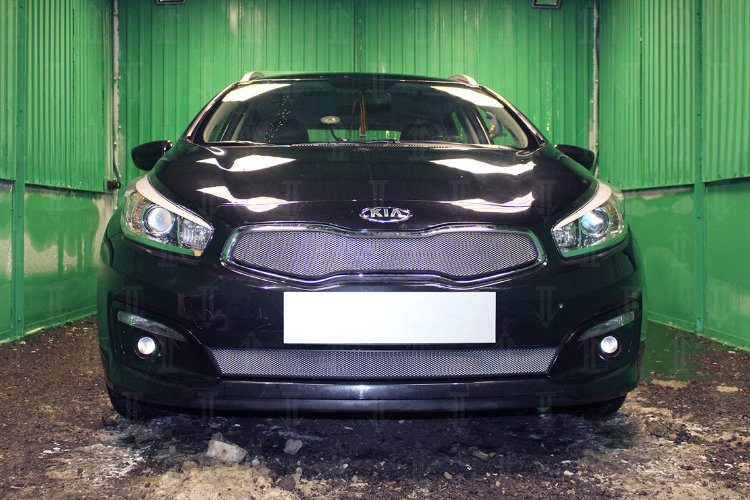 Сетка защитная в бампер Standart хром Strelka KIA Ceed 2012-2018 12563
