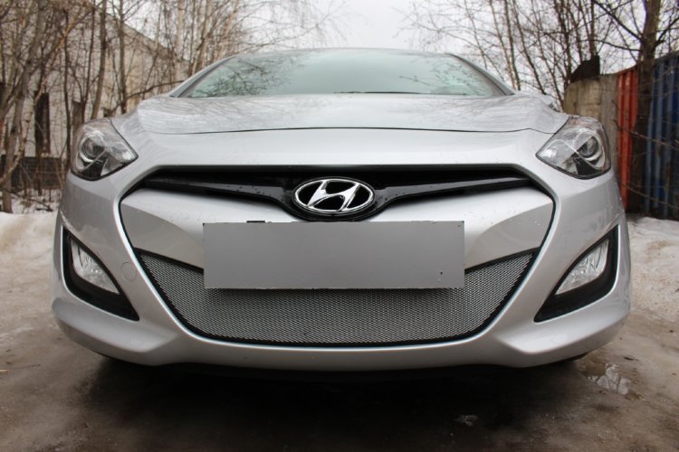 Сетка защитная в бампер Standart хром Strelka Hyundai i30 2012-2017 no.6776