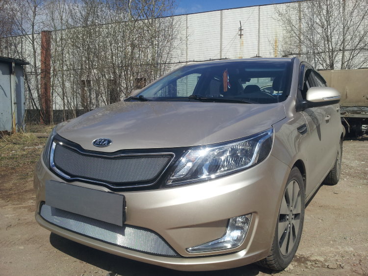 Сетка защитная в бампер Standart хром Strelka KIA Rio 2011-2017 12510