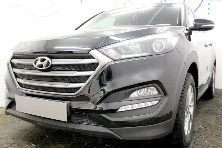 Сетка защитная в решетку радиатора Optimal черный (Comfort) Strelka Hyundai Tucson 2015-2019 no.6893