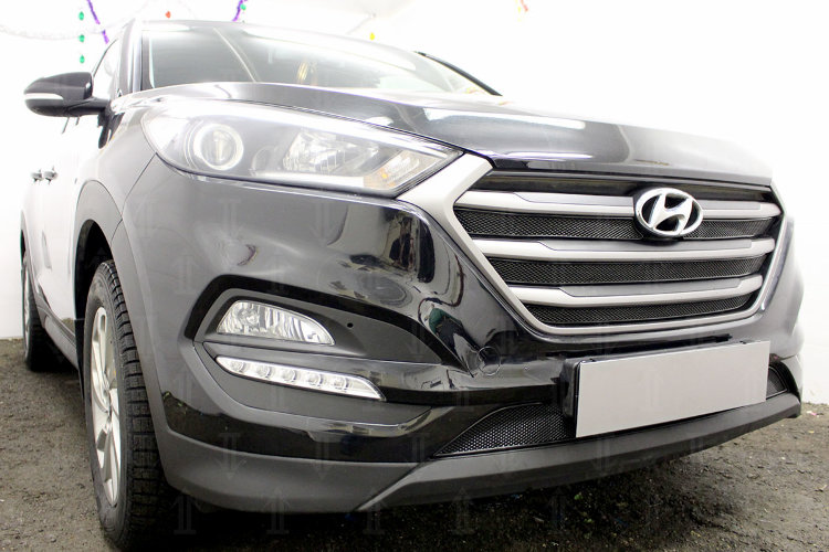 Сетка защитная в решетку радиатора Optimal черный (Comfort) Strelka Hyundai Tucson 2015-2019 no.6893
