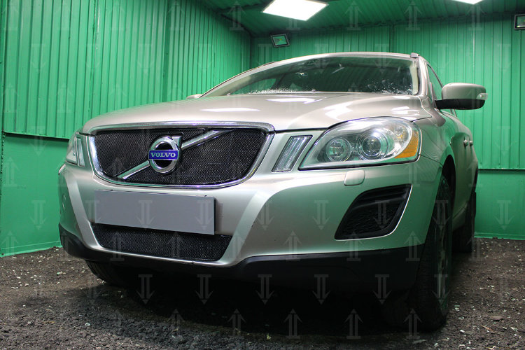 Сетка защитная в решетку радиатора Optimal черный Strelka Volvo XC60 2008-2017 no.6104