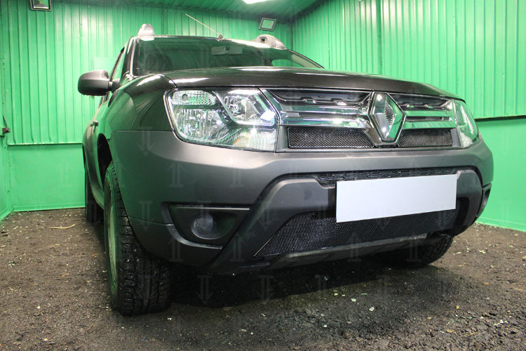 Сетка защитная в решетку радиатора Optimal черный Strelka Renault Duster 2011-2019 no.6434