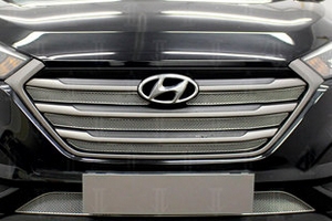 Сетка защитная в решетку радиатора Optimal хром (Comfort) Strelka Hyundai Tucson 2015-2019 ― Auto-Clover