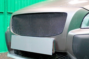 Сетка защитная в решетку радиатора Premium черный Strelka Volvo XC70 2007-2019 ― Auto-Clover