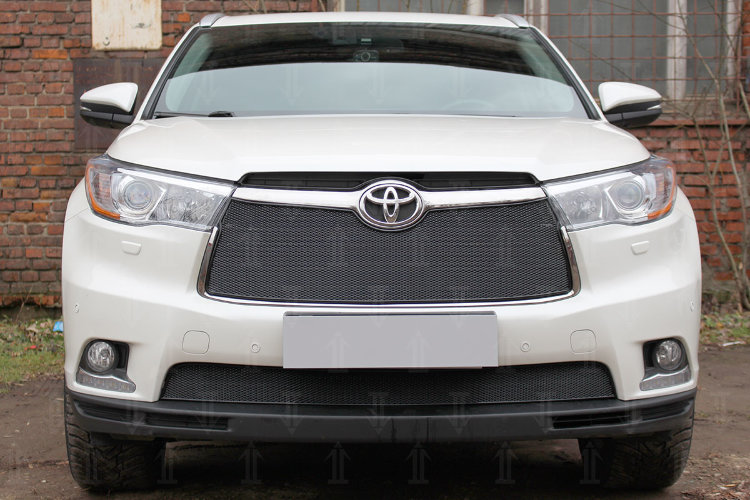 Сетка защитная в решетку радиатора Premium черный Strelka Toyota Highlander 2014-2019 no.6345