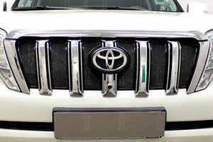 Сетка защитная в решетку радиатора Premium черный Strelka Toyota Land Cruiser Prado 150 2010-2019 ― Auto-Clover