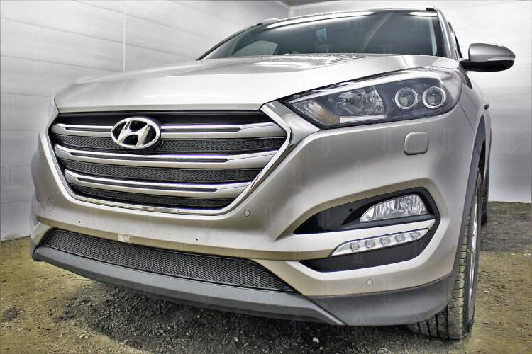 Сетка защитная в решетку радиатора Premium черный (Travel, Prime) Strelka Hyundai Tucson 2015-2019 no.6895