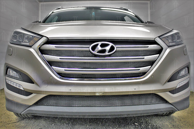 Сетка защитная в решетку радиатора Premium черный (Travel, Prime) Strelka Hyundai Tucson 2015-2019 no.6895