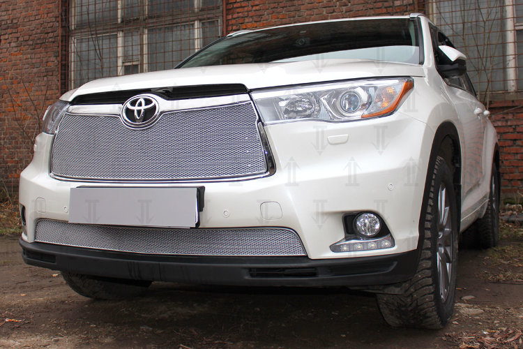 Сетка защитная в решетку радиатора Premium хром Strelka Toyota Highlander 2014-2019 no.6346