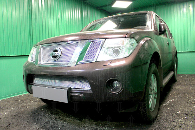Сетка защитная в решетку радиатора Premium хром Strelka Nissan Pathfinder 2004-2013 no.6470