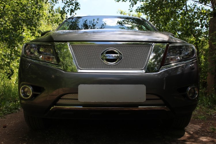 Сетка защитная в решетку радиатора Premium хром Strelka Nissan Pathfinder 2014-2019 no.6489