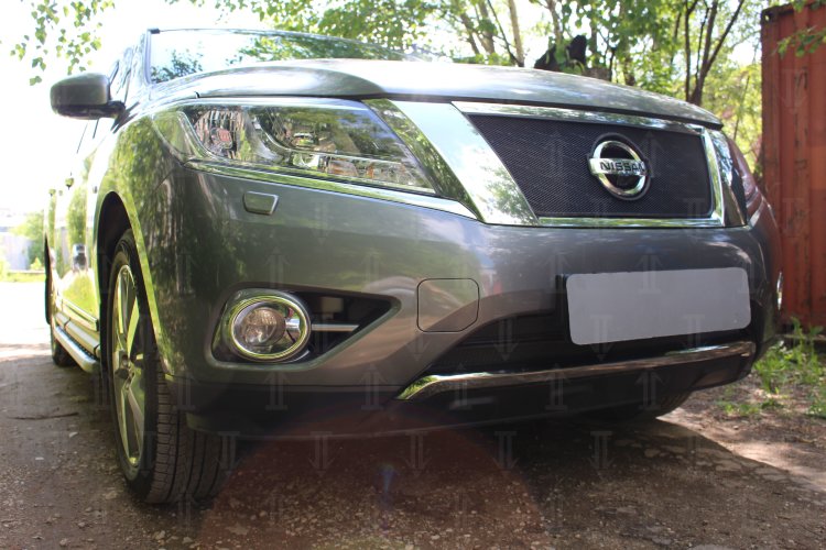 Сетка защитная в решетку радиатора Standart черный Strelka Nissan Pathfinder 2014-2019 no.6484