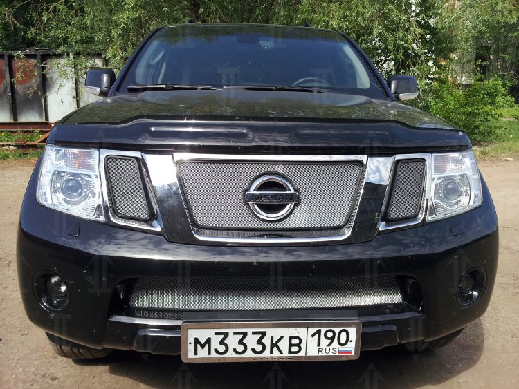 Сетка защитная в решетку радиатора Standart хром Strelka Nissan Pathfinder 2004-2013 no.6479