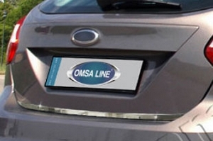 Стальная накладка на кромку багажника Omsa Line Ford Focus III 2011-2019 ― Auto-Clover