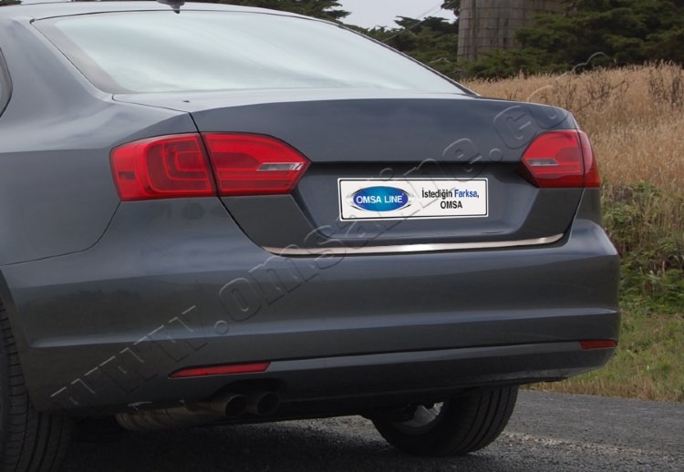 Стальная накладка на кромку багажника Omsa Line Volkswagen Jetta VI 2011-2019 no.8941