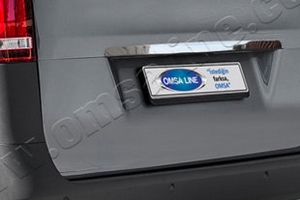 Стальная накладка на крышку багажника над номером Omsa Line Mercedes-Benz Vito W447 2014-2019 ― Auto-Clover