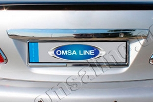 Стальная накладка на крышку багажника над номером Omsa Line Toyota Corolla 2007-2013 ― Auto-Clover