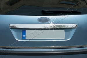 Стальная накладка на крышку багажника над номером Omsa Line Ford Focus II 2005-2010 ― Auto-Clover