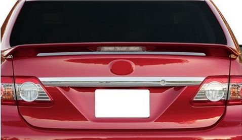 Стальная накладка на крышку багажника над номером Omsa Line Toyota Corolla 2007-2013 no.14476