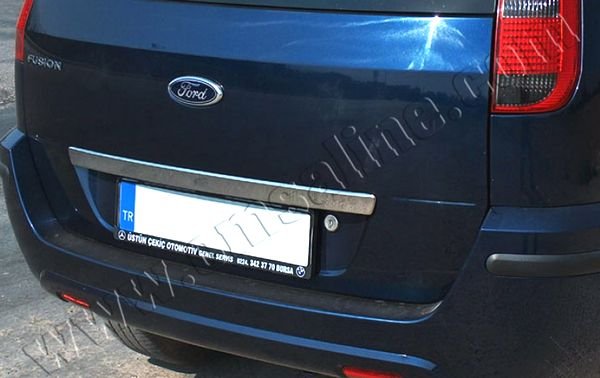 Стальная накладка на крышку багажника над номером Omsa Line Ford Fusion 2002-2012 no.14660