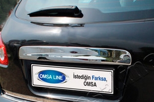 Стальная накладка на крышку багажника над номером Omsa Line Nissan Qashqai 2007-2013 ― Auto-Clover