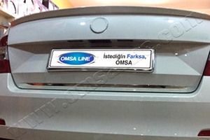 Стальная накладка на нижнюю кромку багажника Omsa Line Skoda Octavia III 2013-2019 ― Auto-Clover