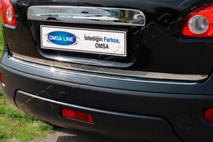Стальная накладка на нижнюю кромку багажника Omsa Line Nissan Qashqai 2007-2013 ― Auto-Clover