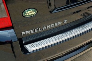 Стальная накладка на площадку заднего бампера OEM-Tuning Land Rover Freelander II 2006-2015 ― Auto-Clover