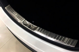 Стальная накладка на внутренний порог багажника OEM-Tuning Mazda CX-5 2017-2019 ― Auto-Clover