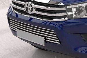 Стальная решетка в передний бампер (d 16) Can Otomotiv Toyota Hilux 2015-2019 ― Auto-Clover