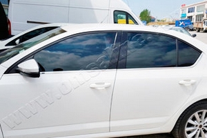Стальные молдинги на окна дверей (низ) Omsa Line Skoda Octavia III 2013-2019 ― Auto-Clover
