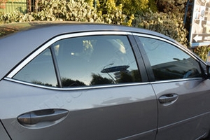 Стальные молдинги на окна дверей (верх) Omsa Line Toyota Corolla 2013-2019 ― Auto-Clover