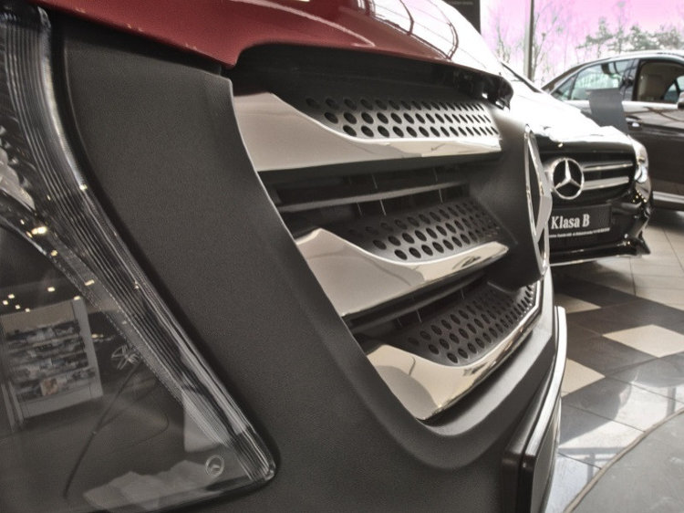 Стальные накладки на решетку радиатора Croni Mercedes-Benz Vito W447 2014-2019 no.3591